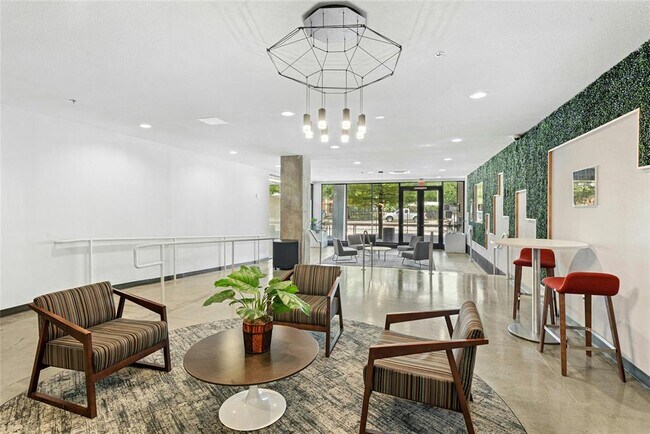 Foto del edificio - 1800 E 4th St