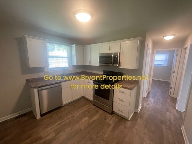Building Photo - 502 Utley Dr