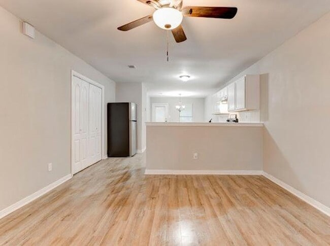 Building Photo - AVAILABLE SOON! (SECTION 8 ACCEPTED)