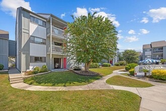 Building Photo - 7700 Porcher Dr