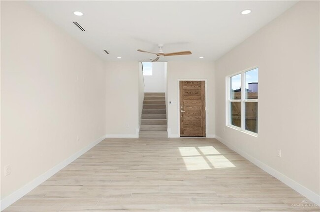 Building Photo - 2709 Harmony St