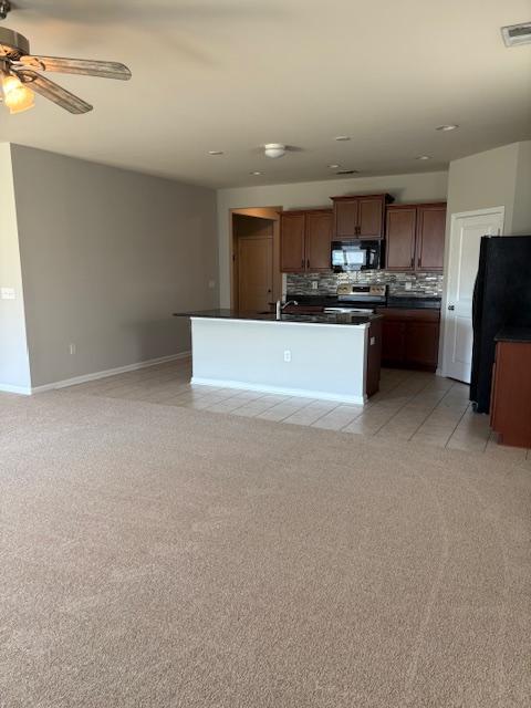 Foto del edificio - 842 Hayes Point Cir