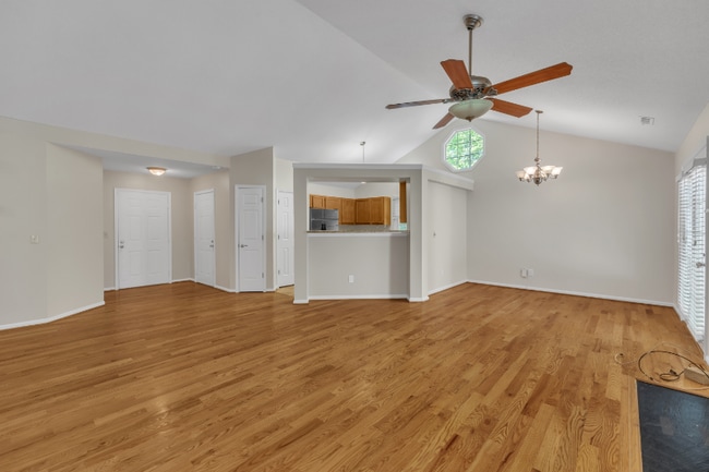 Foto del edificio - 106 London Plain Ct