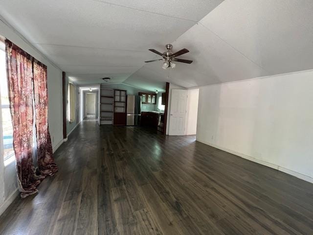 Foto del edificio - 230 Cody Ln