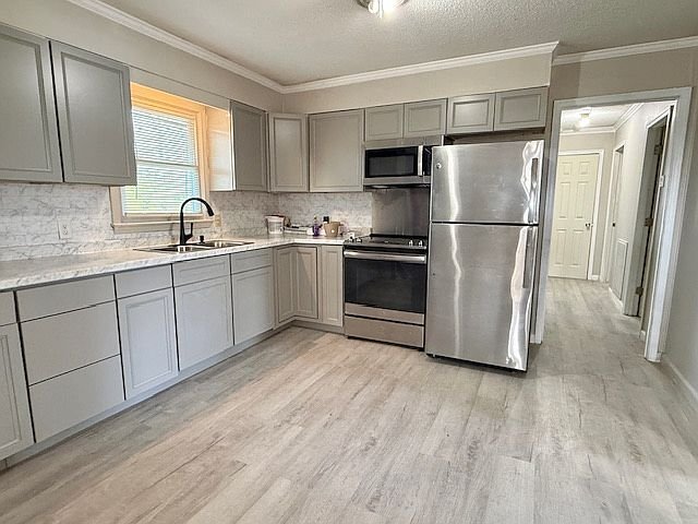 Foto del edificio - 1460 Meadowview Dr