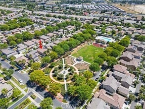 Building Photo - 11015 Van Uffelen Dr