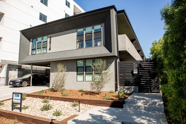 Building Photo - 3414 Keystone Ave