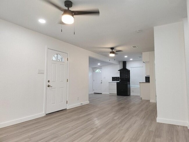 Building Photo - East Austin Remodel