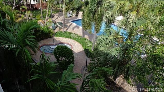 Resort-like Pool and Jacuzzi - 6904 N Kendall Dr