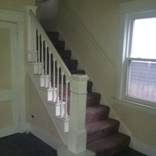 Foto del edificio - 1830 Corning Ave