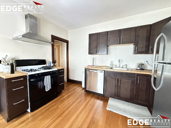 Foto del edificio - 19 Cresthill Rd