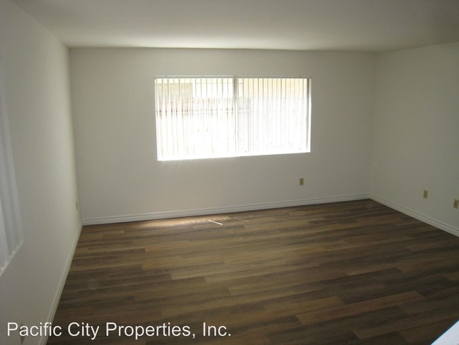 Building Photo - 7925 Stark Drive