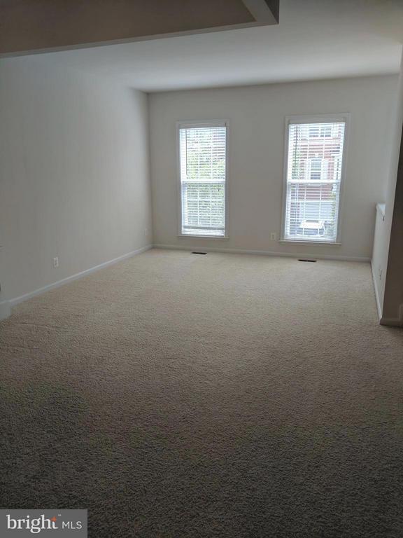 Building Photo - 8901 Singleleaf Cir