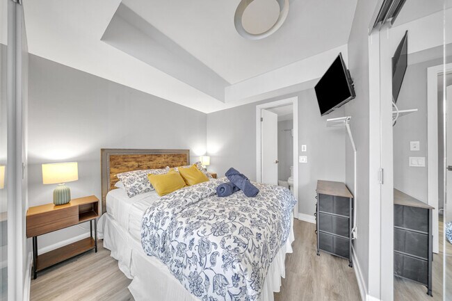 Building Photo - 162 Cumberland St