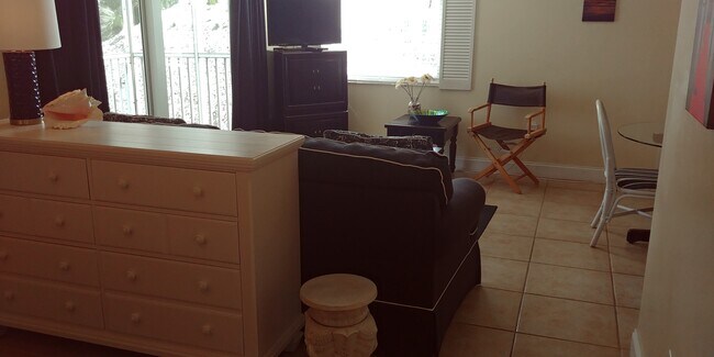 Foto del edificio - 5900 Bonita Beach Rd