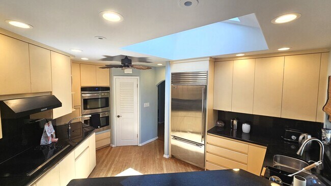 Foto del edificio - Prestigious Kailuana Loop.  Pool, Garage, ...