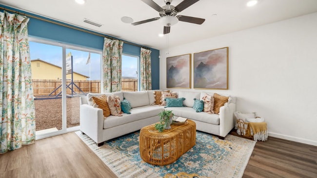 Building Photo - 2043 W Pleasant Ave