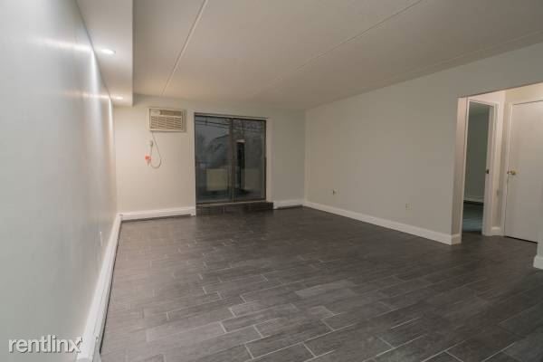 Foto del edificio - 2 br, 1 bath Apartment - 328 Lowell St