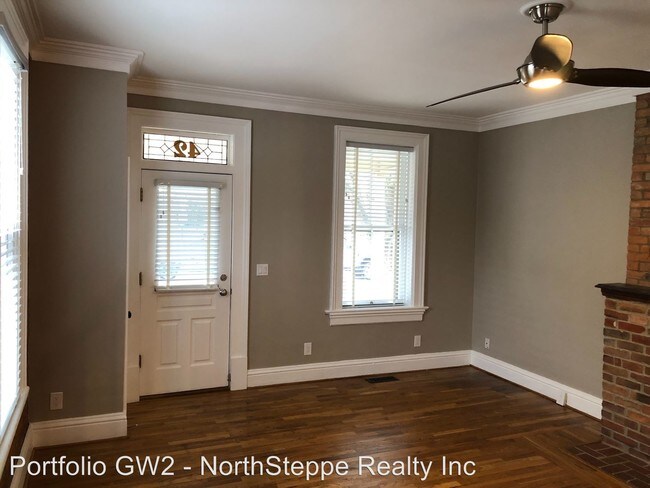 Building Photo - 2 br, 1.5 bath Apartment - 42 E 3rd Ave
