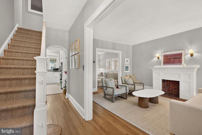 Foto del edificio - 3822 Beecher St NW