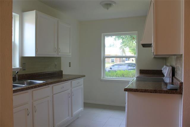 Foto del edificio - 1409 Harvest Glen Dr