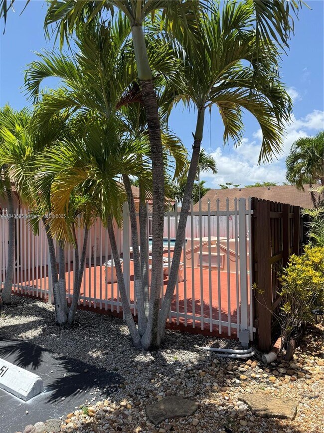 Foto del edificio - 7700 SW 155th Pl