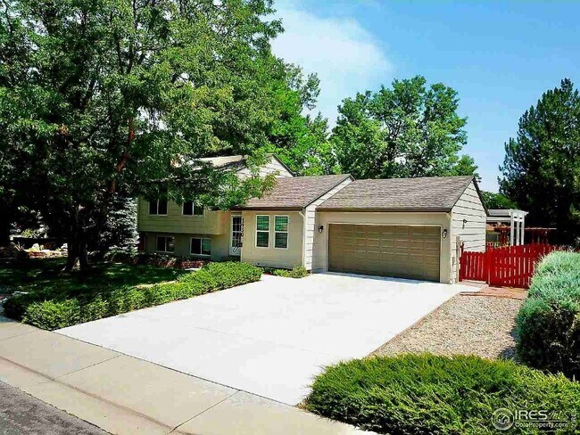 Building Photo - 3930 Boxelder Dr