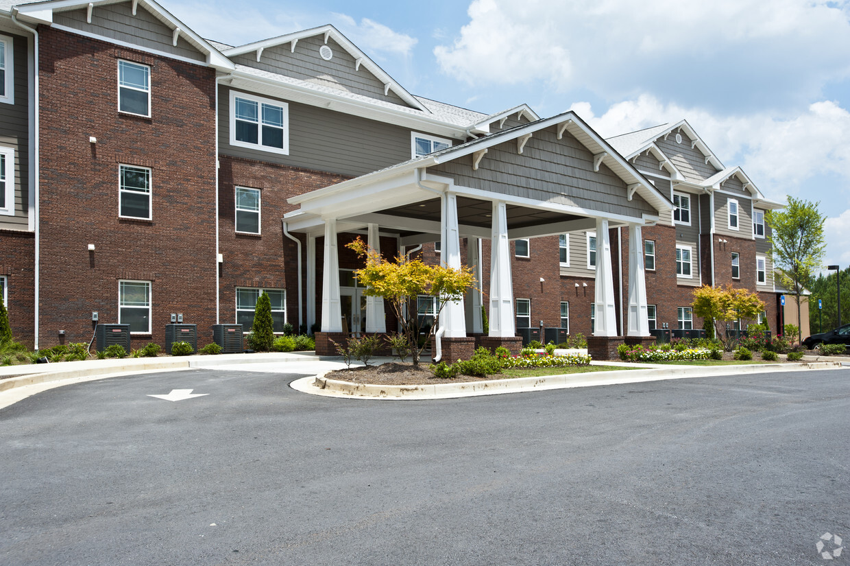 Primary Photo - The Forest at York Apartments