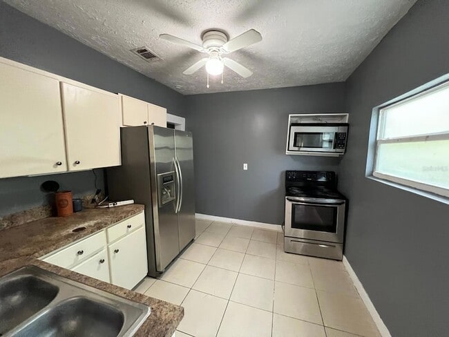 Photo - 1708 E Nome St House