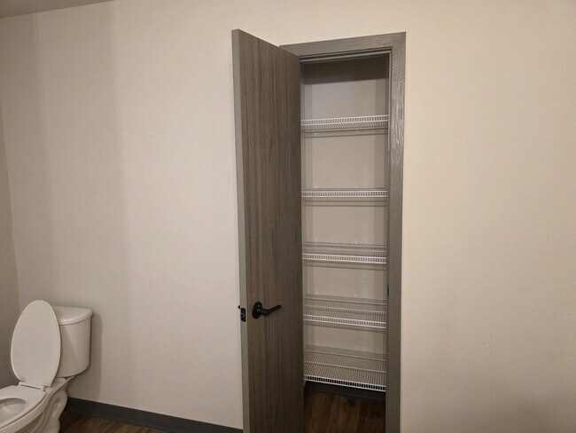 Foto del edificio - Woods Hollow