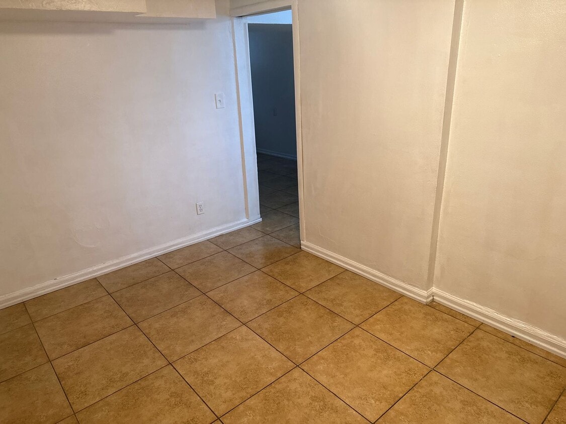 Foto del edificio - 618 E 21st St