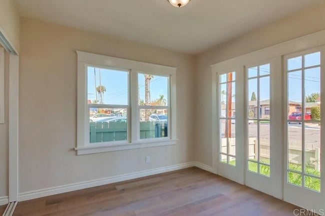 Building Photo - 2877 Collier Ave