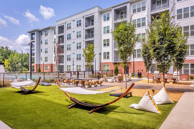 Building Photo - Legacy Heritage Apartments