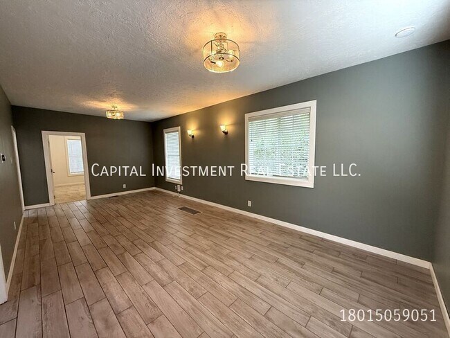 Foto del edificio - 3844 McCall St E