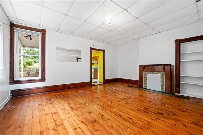 Foto del edificio - 3336 Ward St