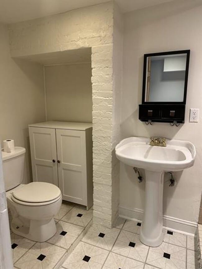 Foto del edificio - 1622 N Calvert St