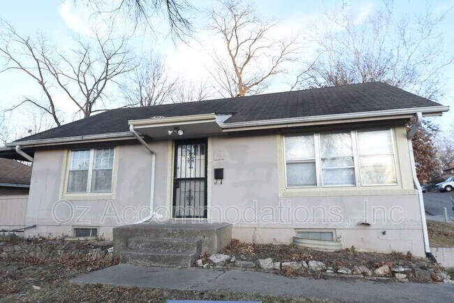 Building Photo - 1501 N 22nd St