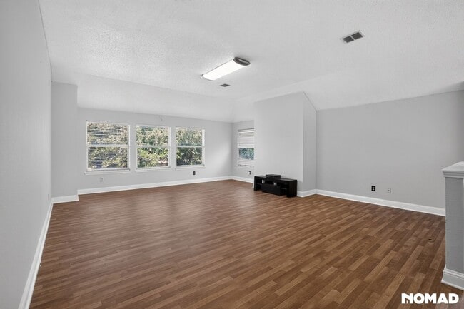 Building Photo - 4 Westgrove Ct