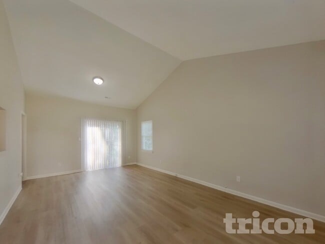 Building Photo - 8608 Quarry Rd