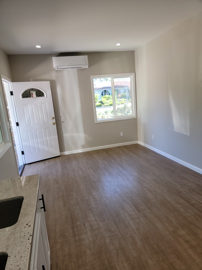 Adu - 12621 McLennan Ave