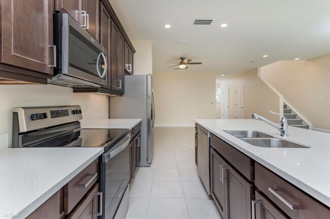 Foto del edificio - 3 br, 2.5 bath Townhome - 1857 Spoonbill Ct