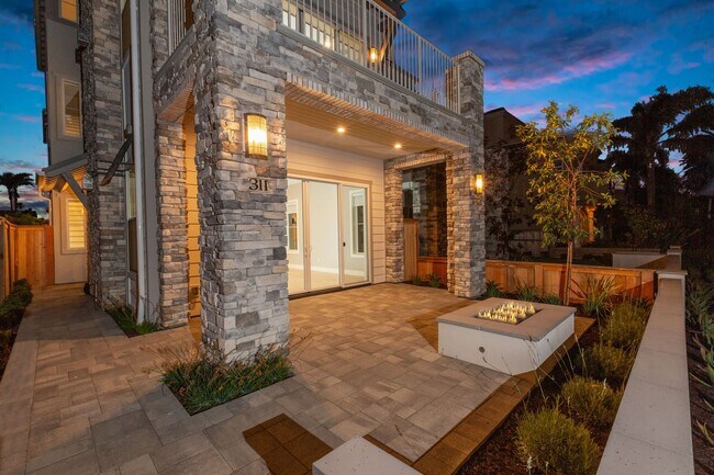Building Photo - Brand New Custom Home near Downtown Huntin...