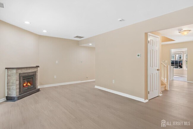 Building Photo - 308 Pewter Ct