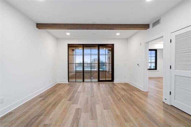 Foto del edificio - 346 Peters St SW