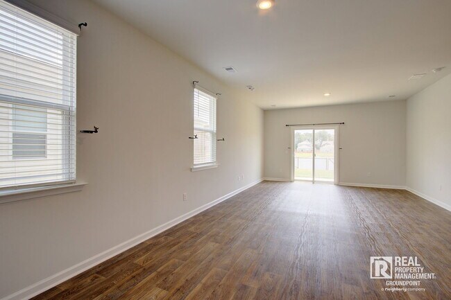 Building Photo - 113 Hillsford Ln