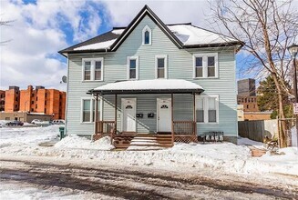 Building Photo - 11 Linwood Pl