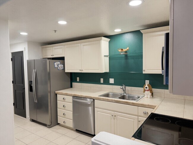 Foto del edificio - 774 NE Adwick Dr