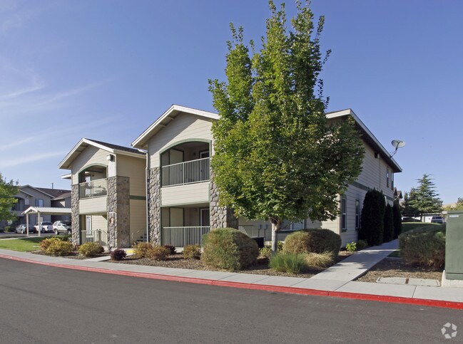 The Village at Wildcreek Apartaments - The Village at Wildcreek Apartments