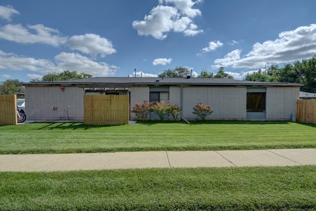 Building Photo - 3525 Evans St