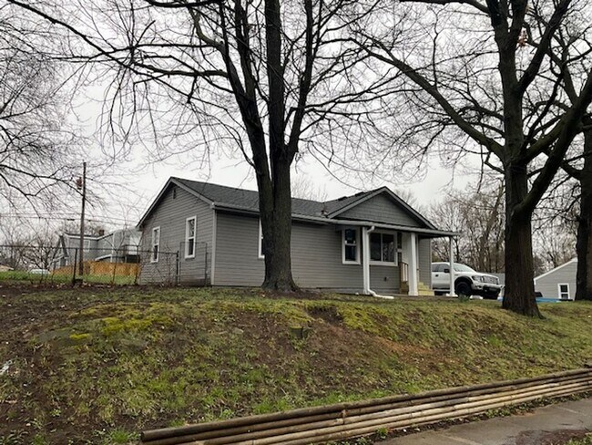 Building Photo - Beautiful Home Completely Remodel!